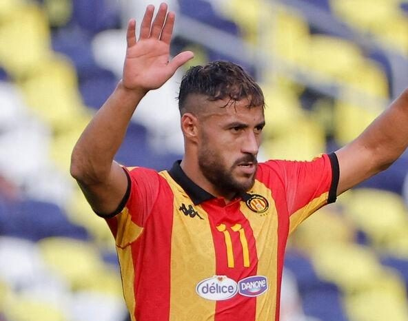 اعتقال يوسف بلايلي في باريس جدل كبير ورد ناري من نجم الترجي
